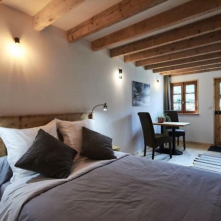 ラ・プラーニュ La Foyere Bed & Breakfast エクステリア 写真