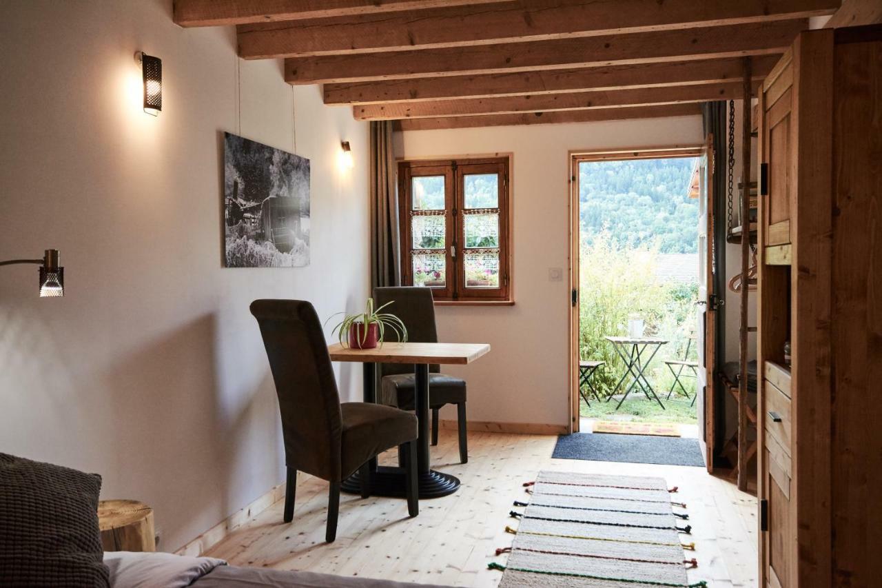 ラ・プラーニュ La Foyere Bed & Breakfast エクステリア 写真