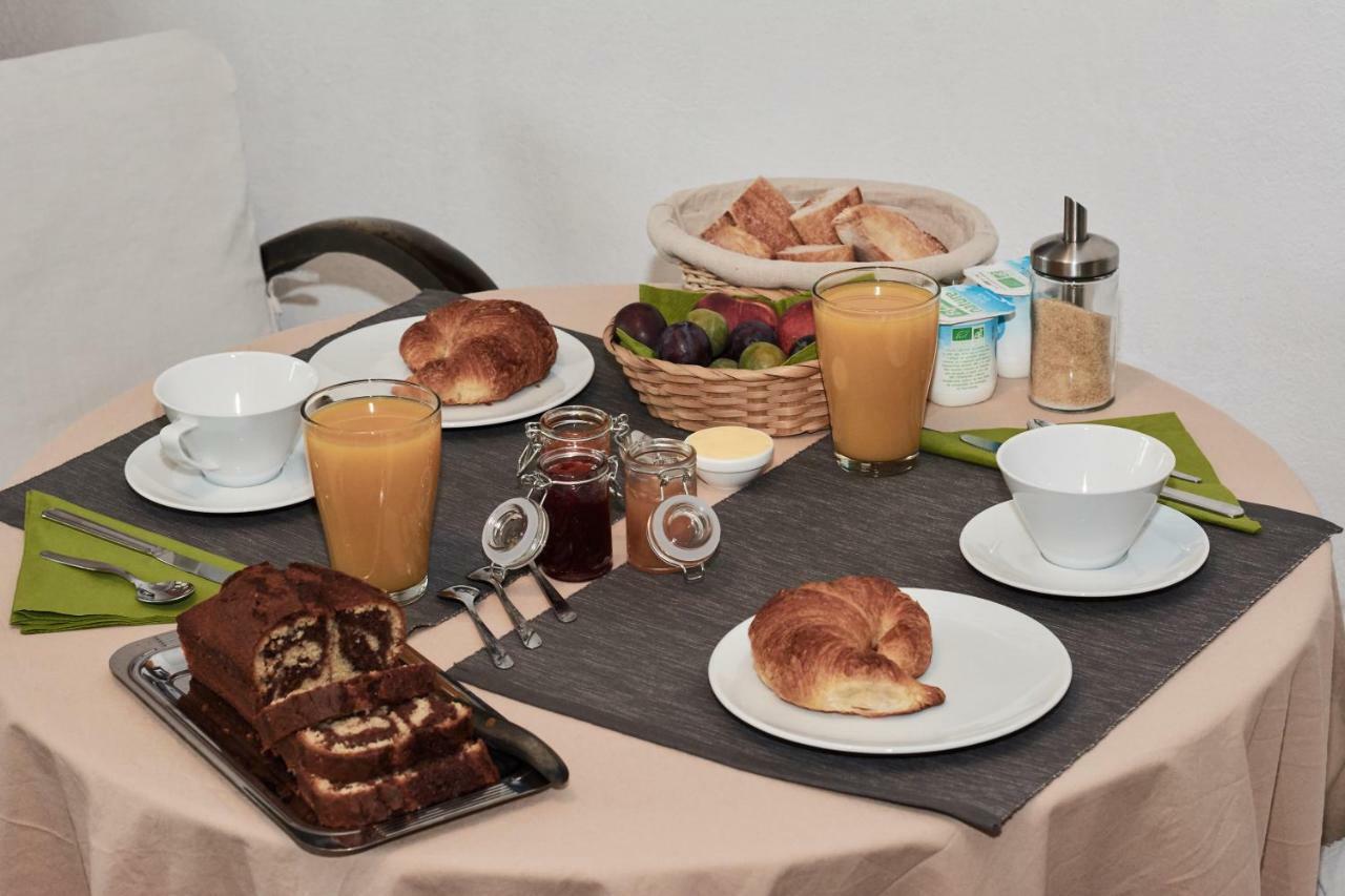 ラ・プラーニュ La Foyere Bed & Breakfast エクステリア 写真